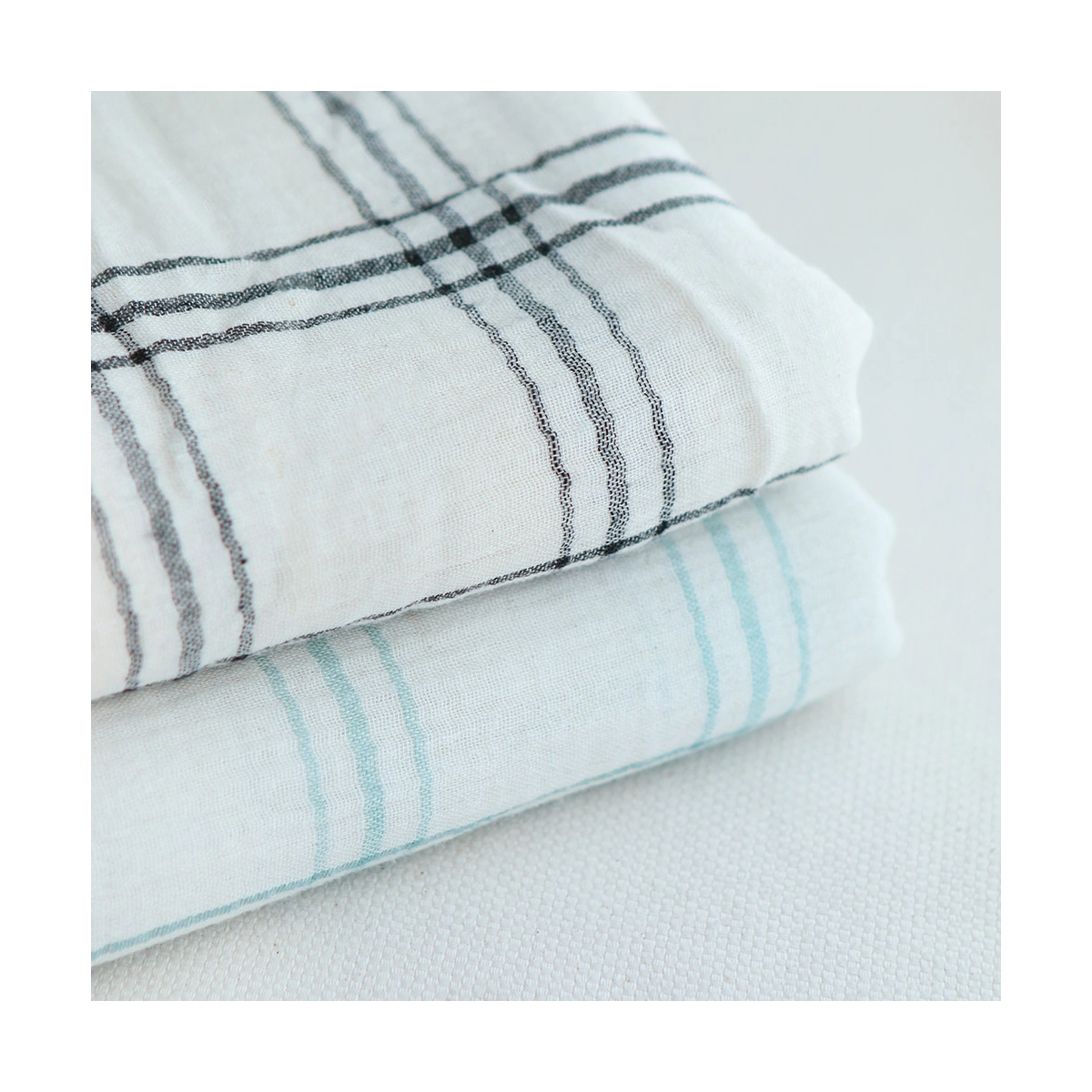 Double gaze à carreaux gris charbon fond ivoire