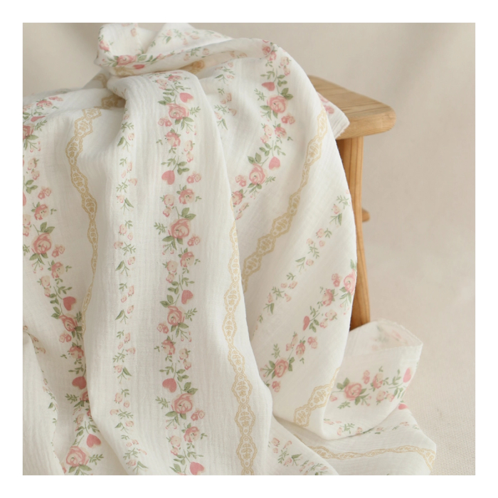 Agatha - Double gaze de coton motif fond blanc motif vert, beige et rose