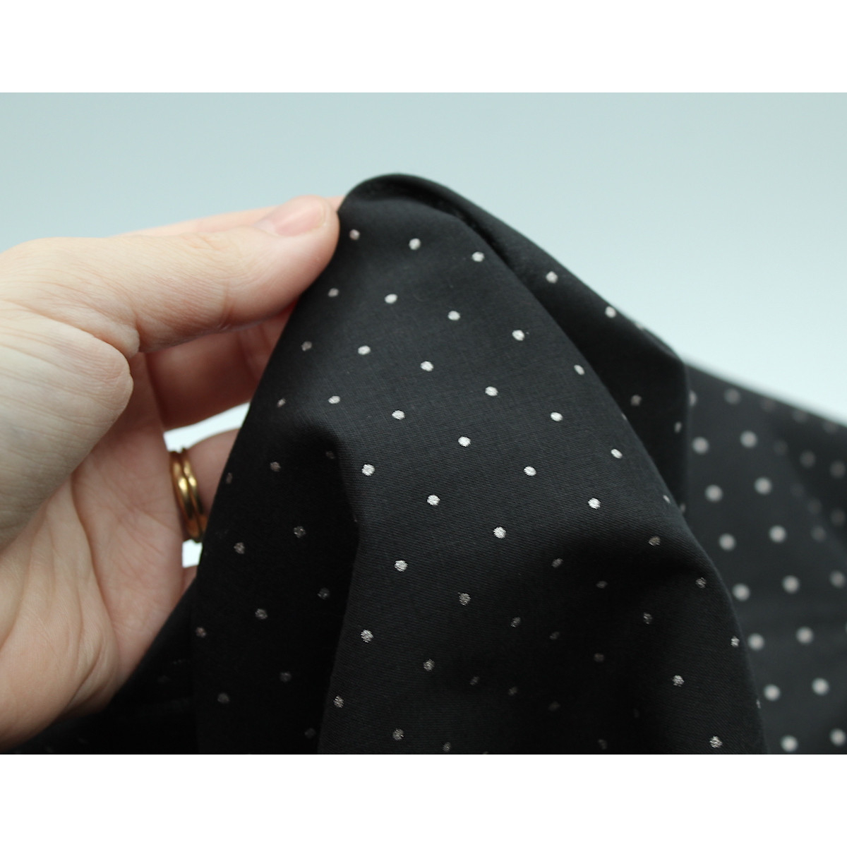 Voile de coton imprimé festif noir pois argent Voile de coton imprimé festif noir pois argent