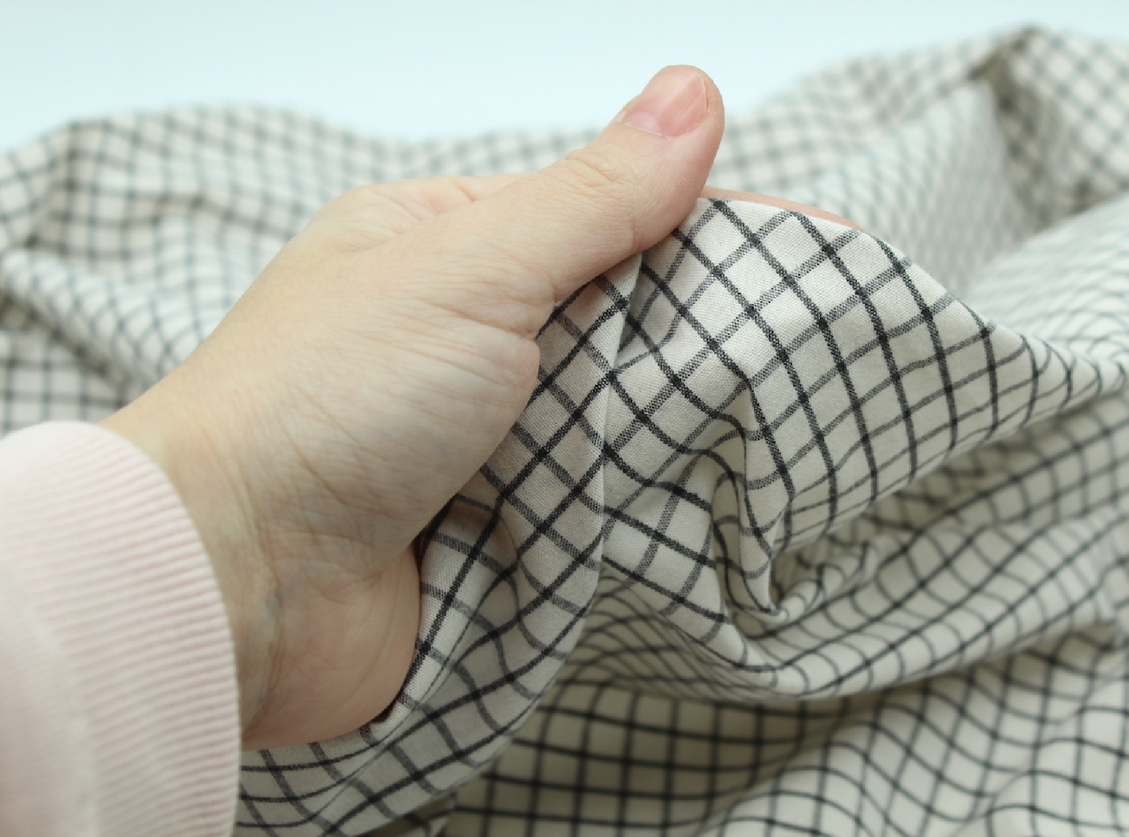 Coton popeline chiné écru carreaux