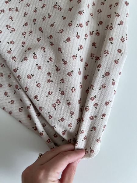 Erika - Seersucker / Coton gaufré doux fond grège motif fleuri Batikou - 1 2