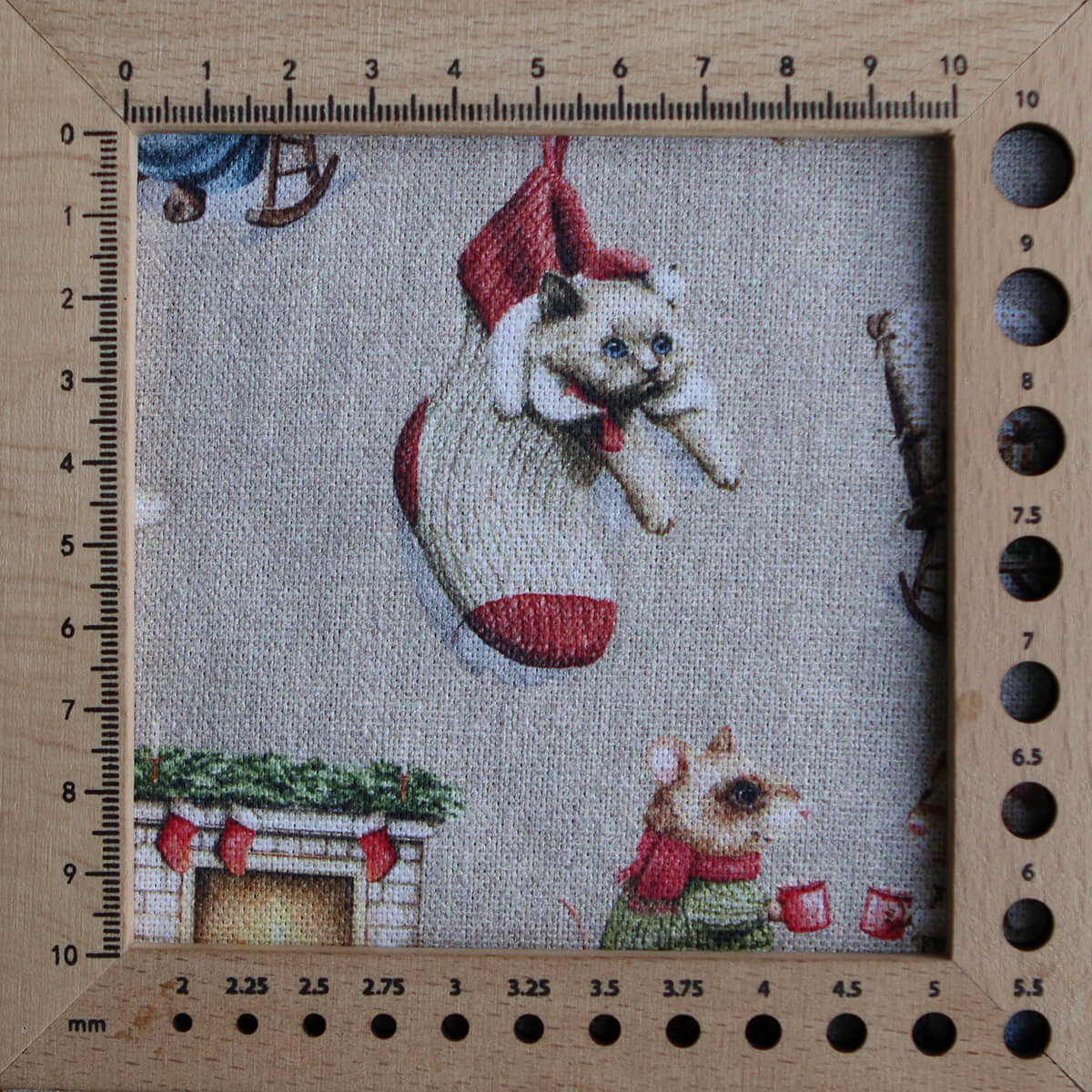 Toile de coton canvas motif animaux de noël fond beige