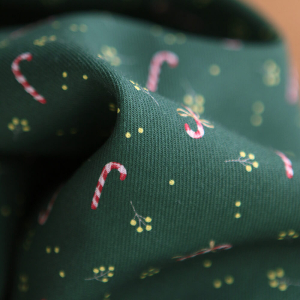 Tissu sergé de coton organique fond vert imprimé cannes à sucre 2