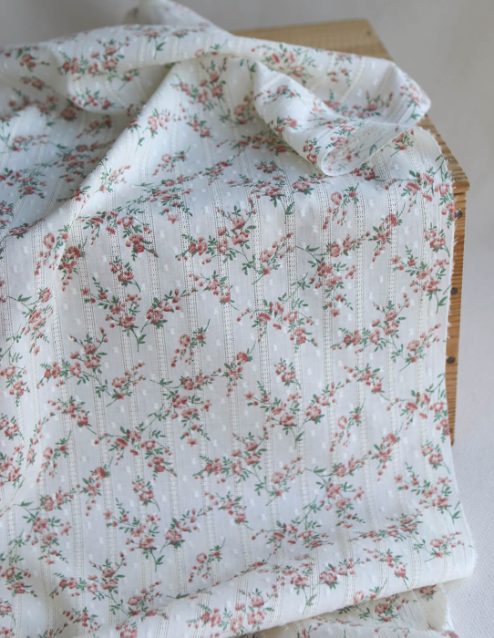 Blandine - Broderie anglaise plumetis coton texturé imprimé fleuri