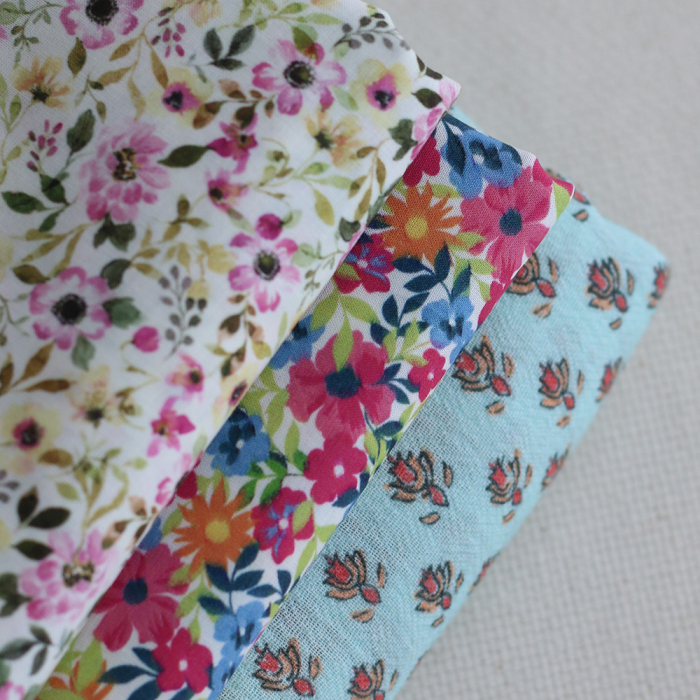 Sheila - Tissu coton crêpe gaufré à motifs vert d'eau