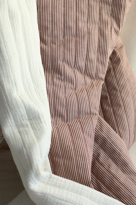 Country - Tissu matelassé double face écru / rayures chatain