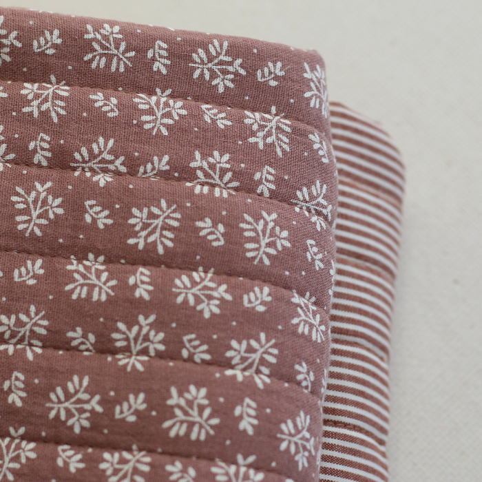 Country - Tissu matelassé double face écru / rayures chatain