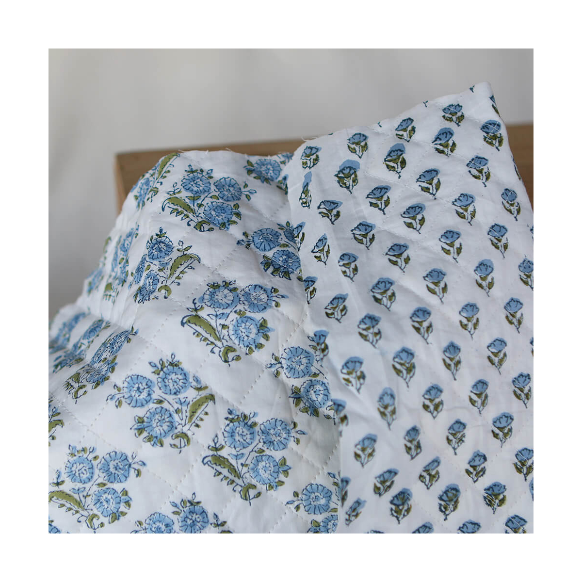 Anika - Tissu indien matelassé double face coton hand block largeur 100cm