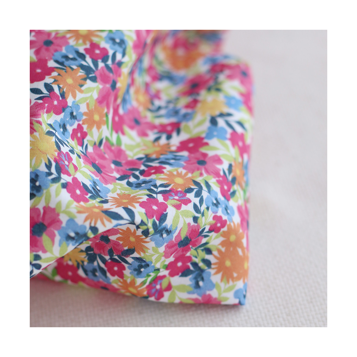 copy of Suzy - Batiste de coton douce à imprimé fleuri bleu