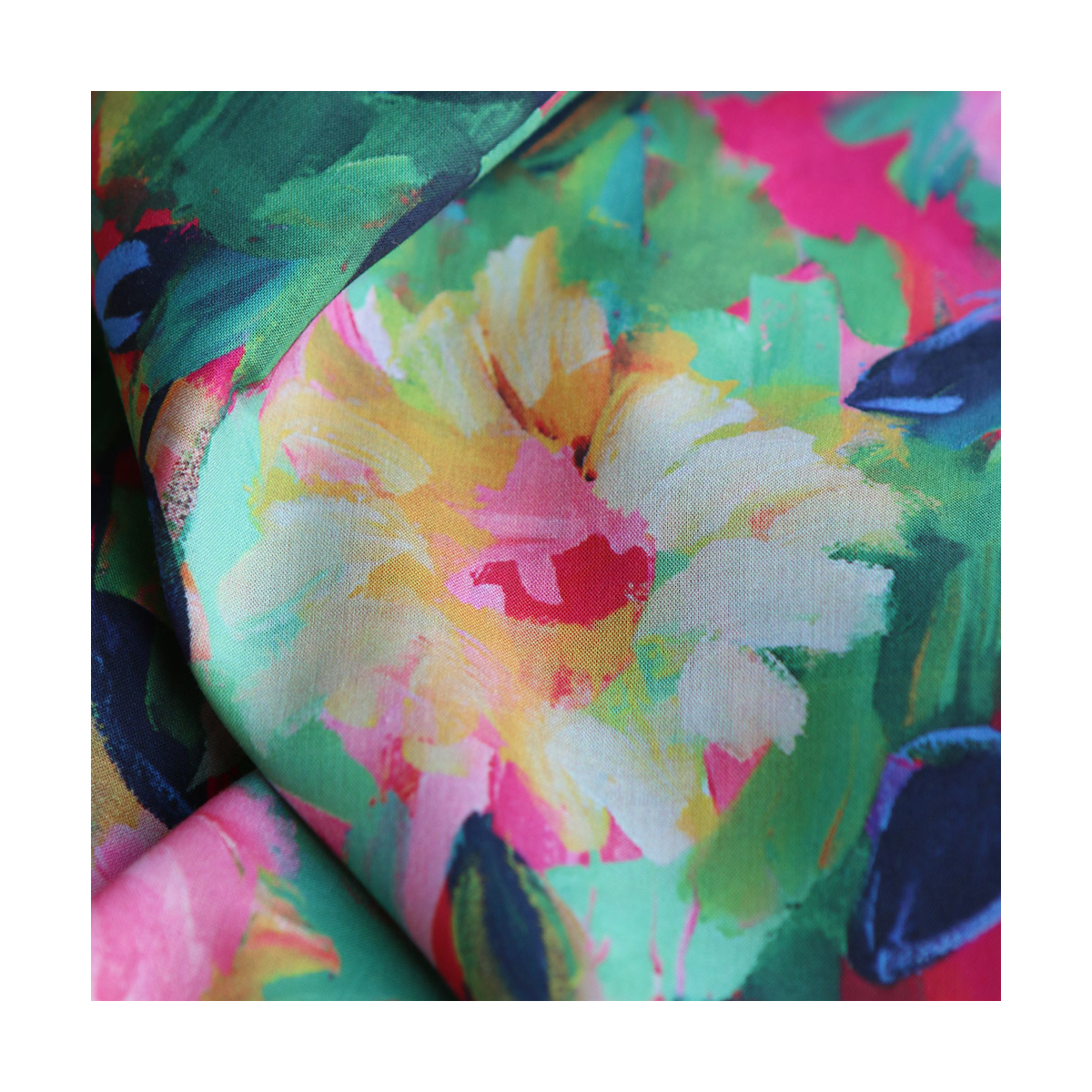 Batiste de coton douce à imprimé fleuri rose Bolywood