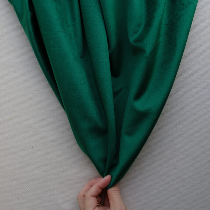 Velours ras coloris émeraude