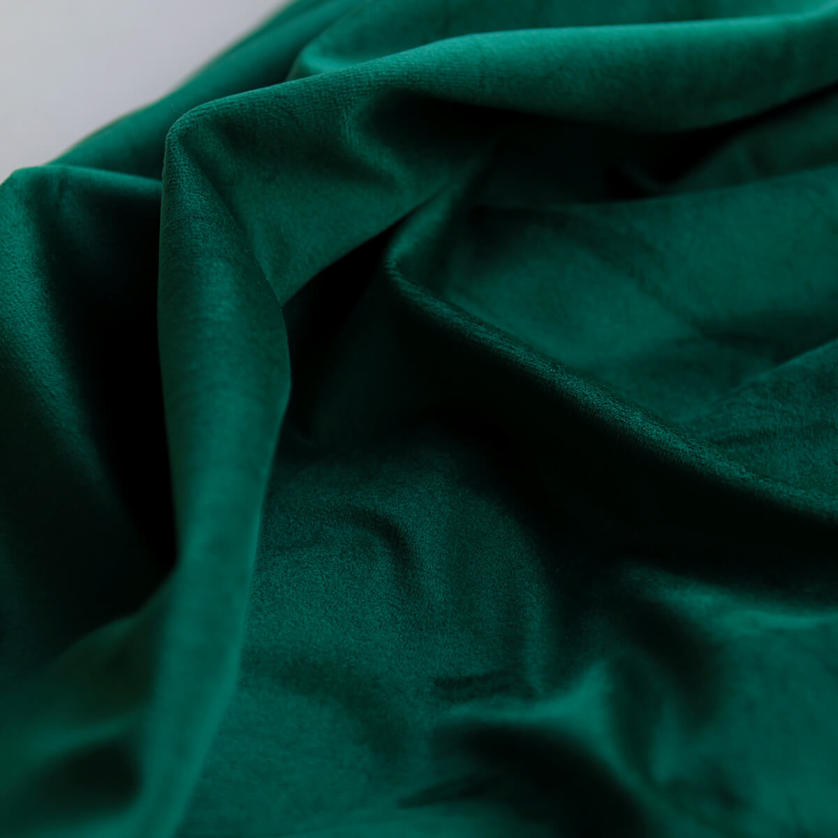 Velours ras coloris émeraude