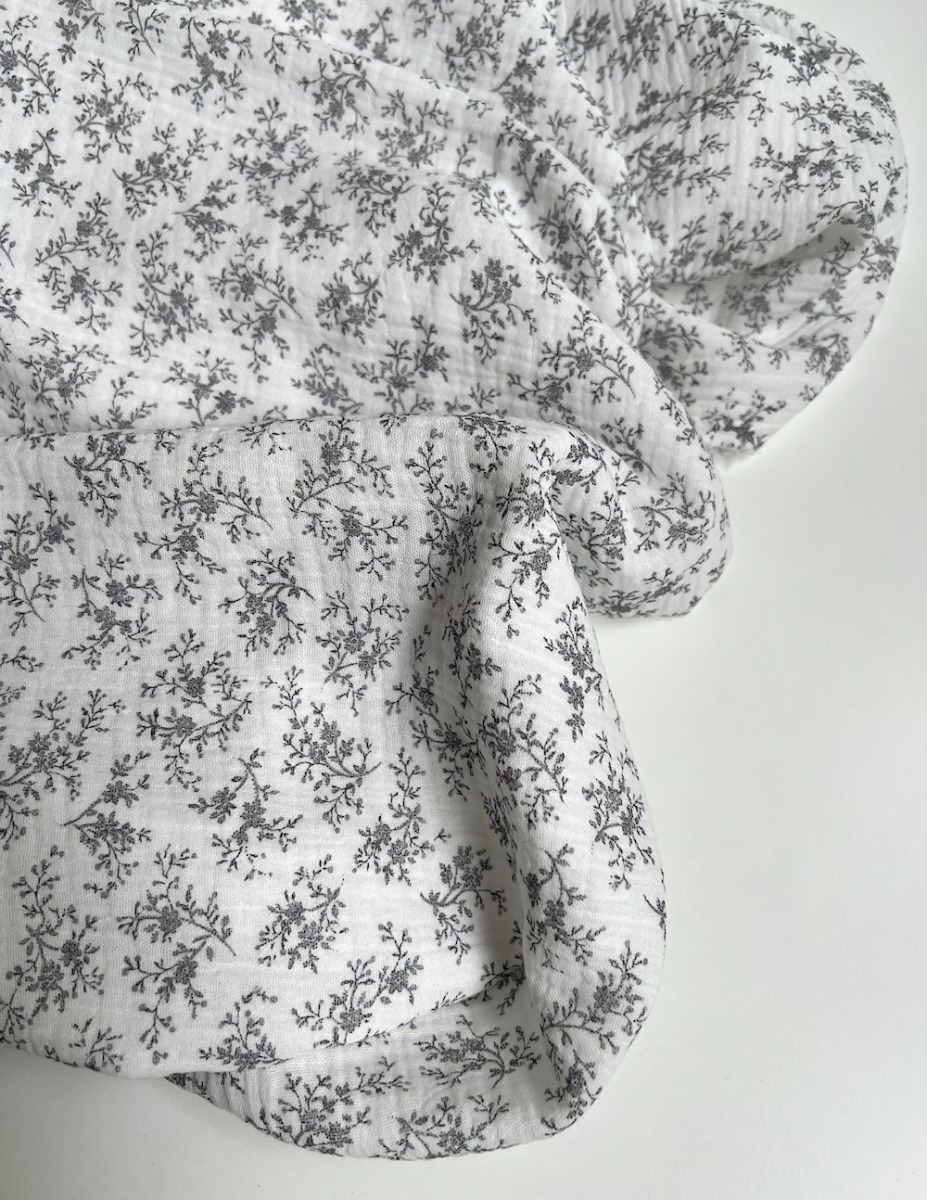 Meriem - Double gaze de coton BIO exclusif blanc à motifs fleuris gris Tissus issus de l'agriculture biologique  - 4