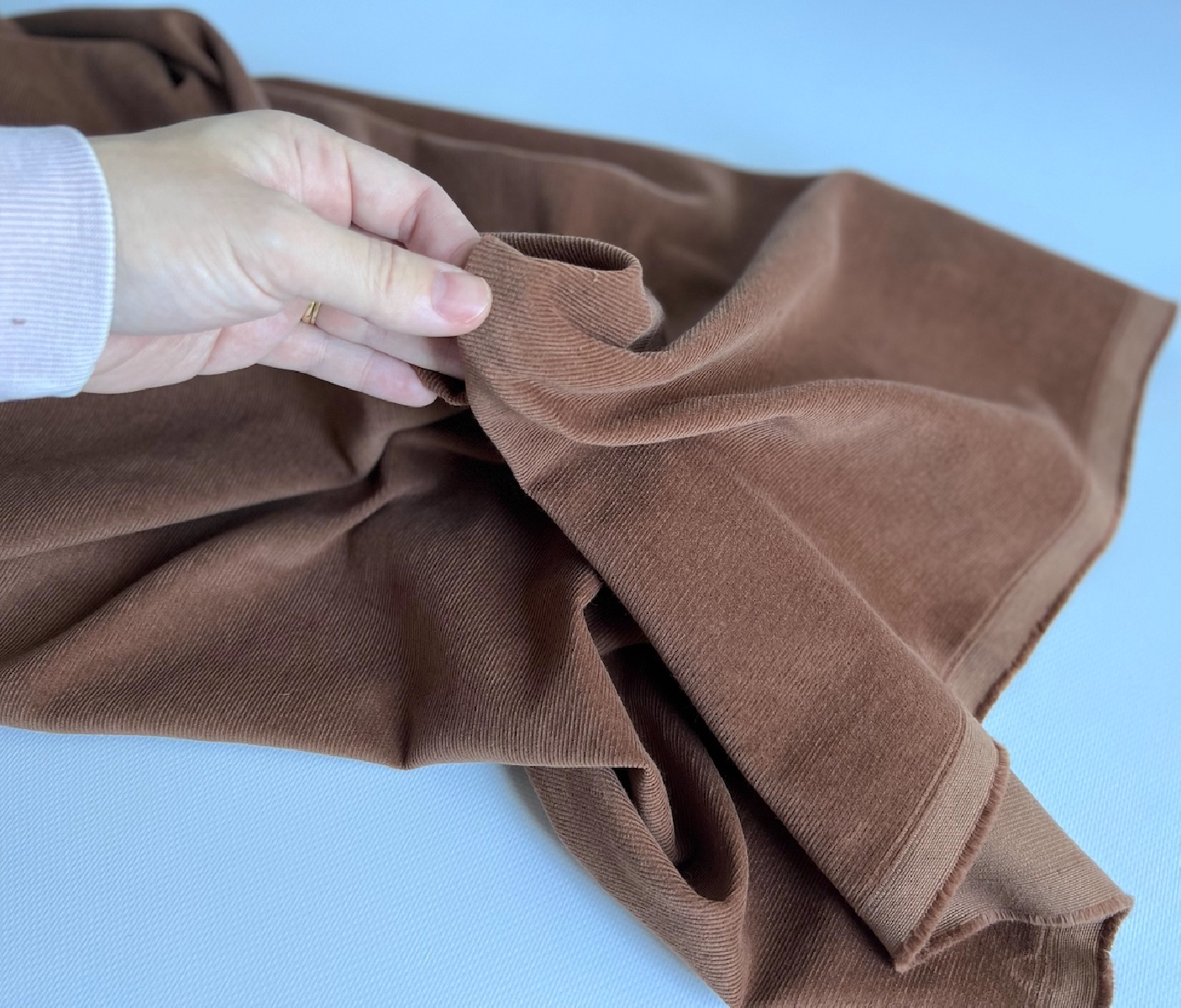 Velours milleraies coton organique coloris Noisette  - 2