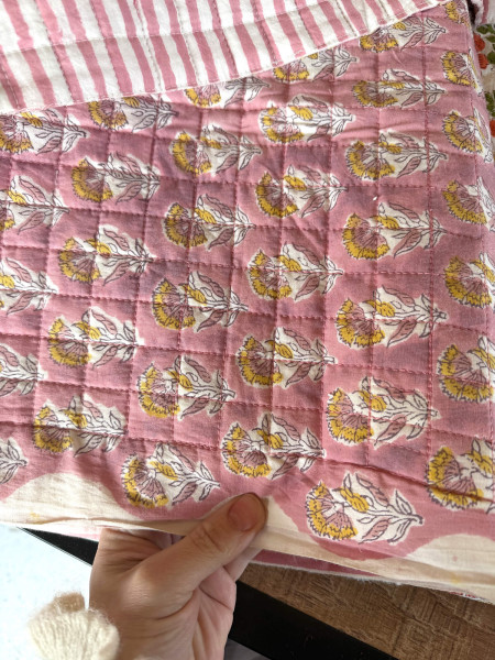 Tissu indien coton hand block print traditionnel frais imprimé rose ocre 2