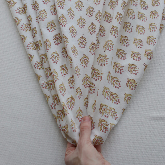 Madhavi B - Tissu indien en coton imprimé main Hand Block