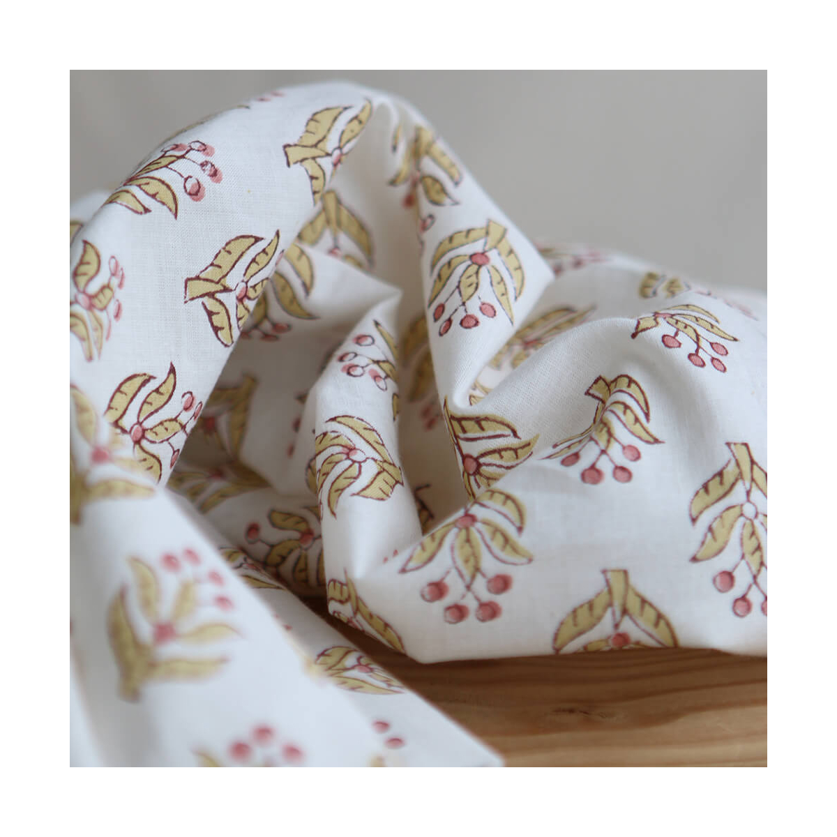 Madhavi B - Tissu indien en coton imprimé main Hand Block