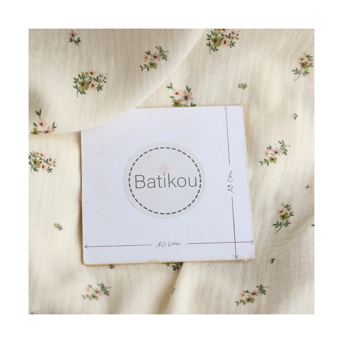 Laure - Double gaze coton BIO motif exclusif fond écru vert olive