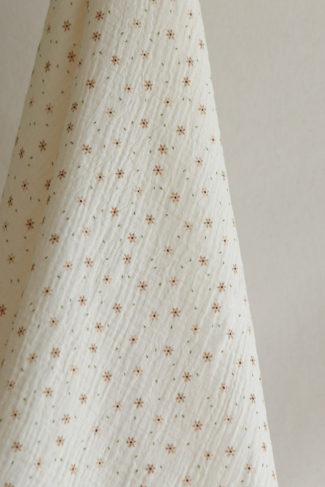 Double gaze de coton imprimé petites fleurs fond écru