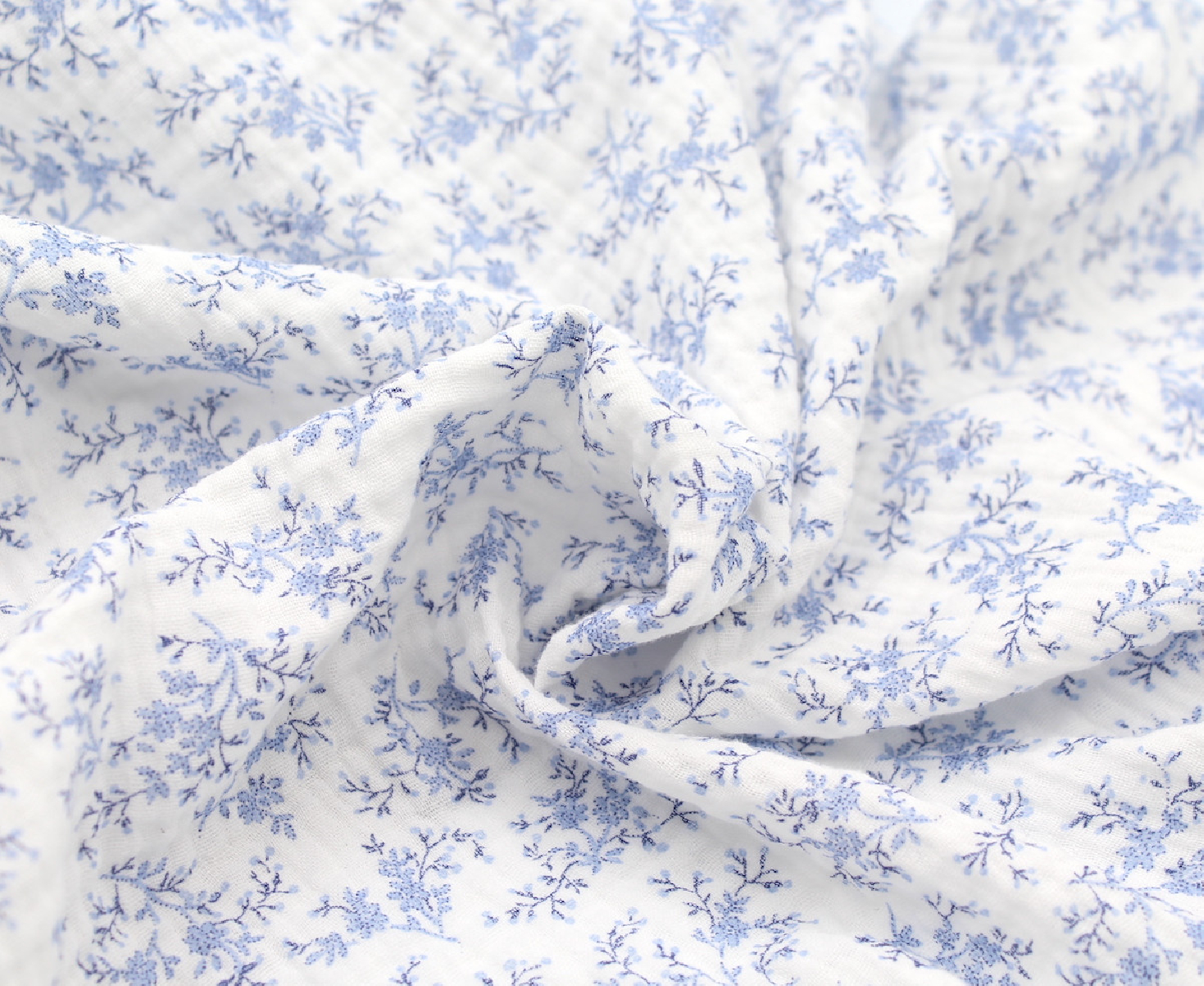 Meriem - Double gaze de coton BIO motif exclusif Bleu faïence Tissus issus de l'agriculture biologique  - 3