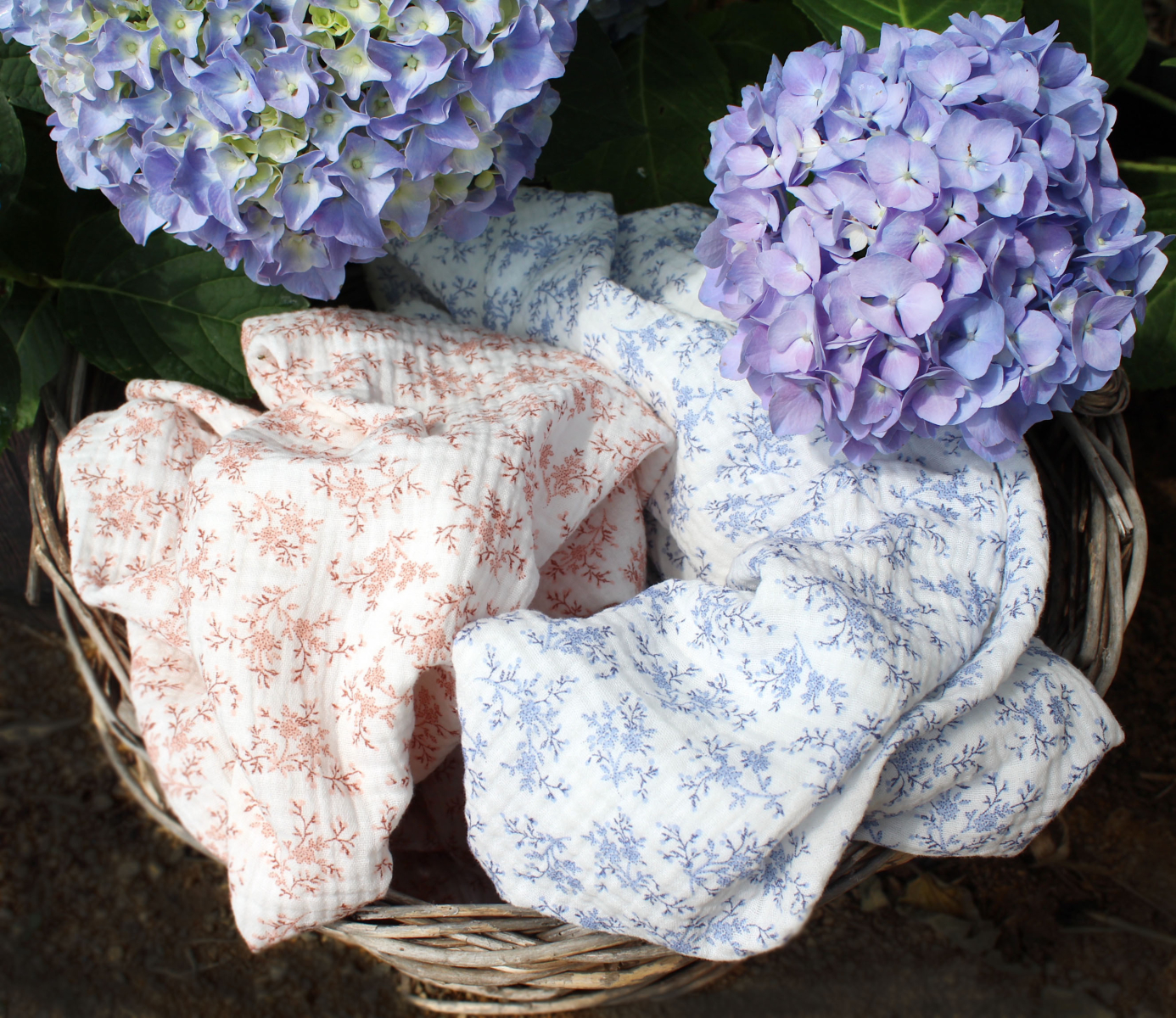 Meriem - Double gaze de coton BIO motif exclusif Bleu faïence Tissus issus de l'agriculture biologique  - 6