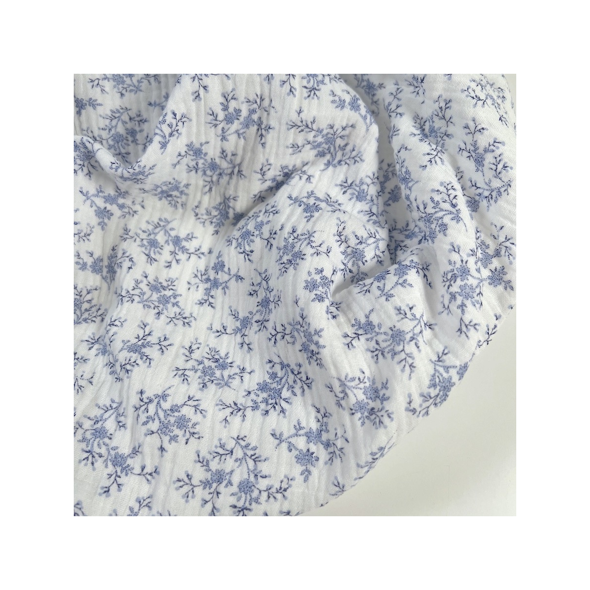 Meriem - Double gaze de coton BIO motif exclusif Bleu faïence Tissus issus de l'agriculture biologique  - 1