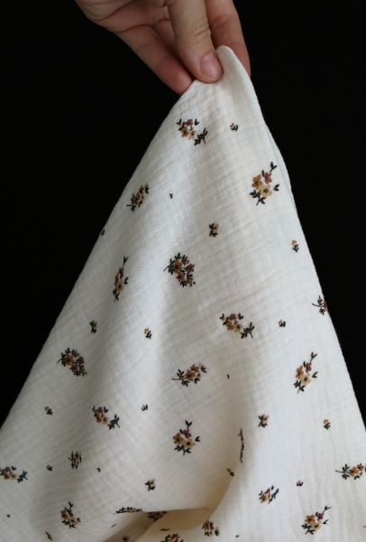 Laure - Double gaze coton BIO motif exclusif cuir fond écru 2