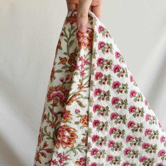 Jamila - Tissu indien matelassé double face coton hand block largeur 100cm