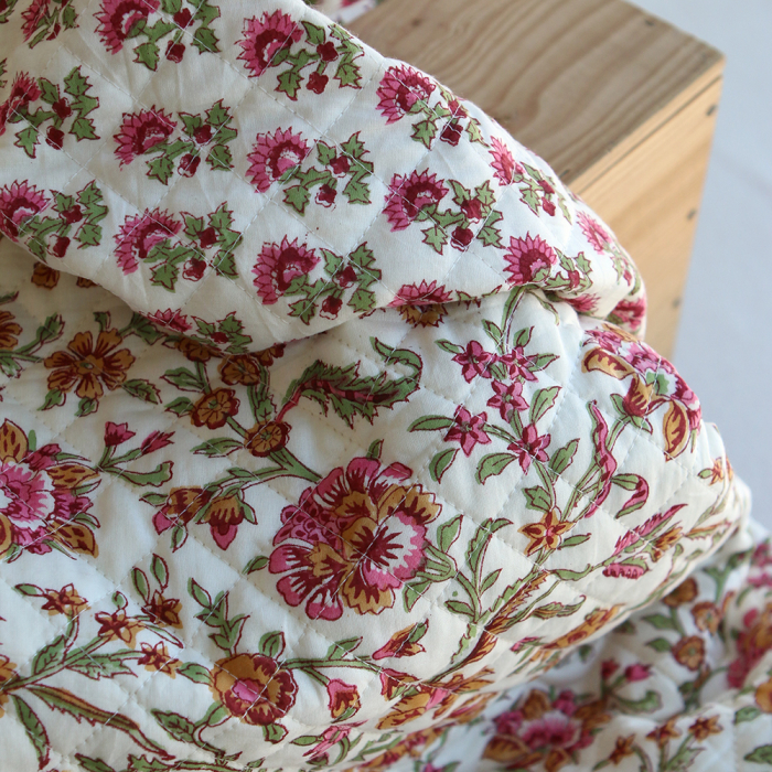 Jamila - Tissu indien matelassé double face coton hand block largeur 100cm