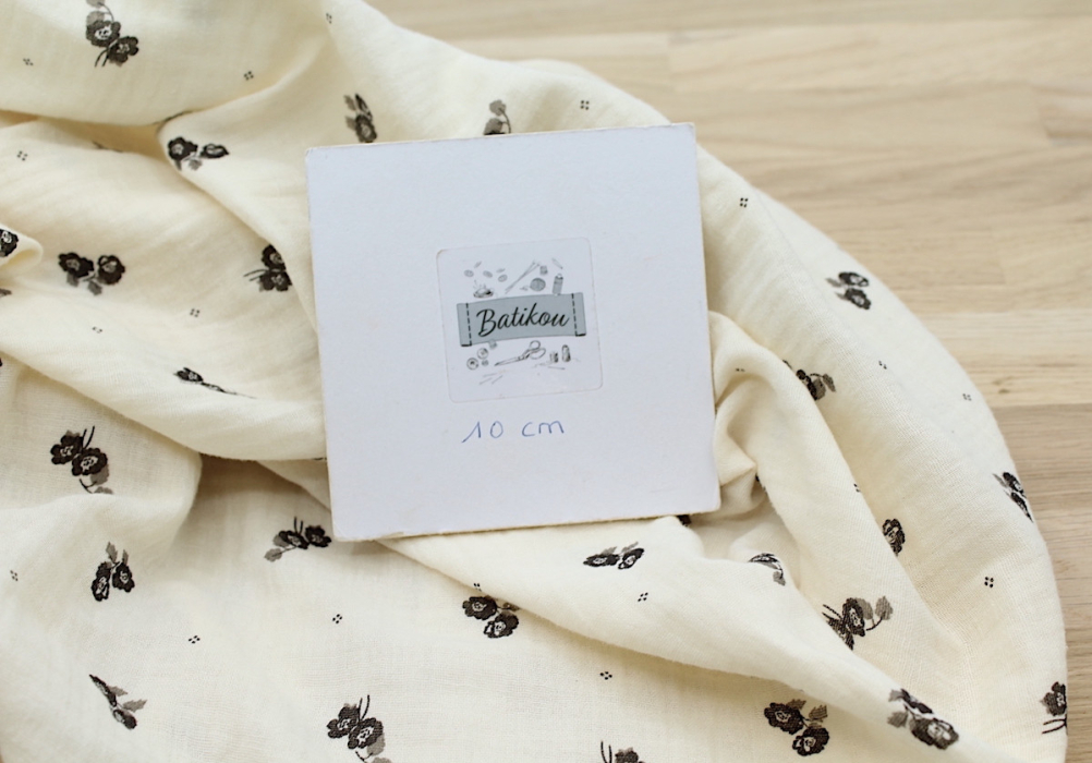 Hana - Double gaze de coton BIO écru motif exclusif Ebène