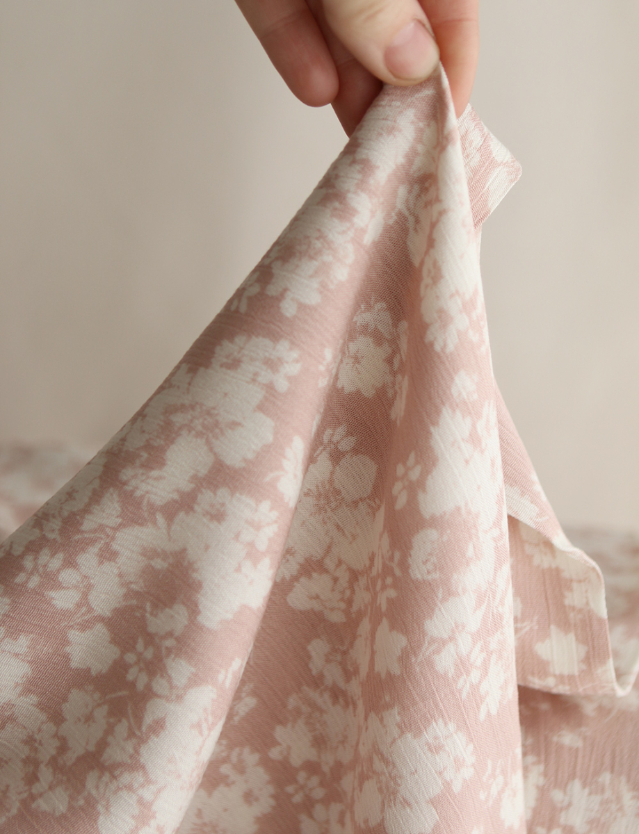 Carmella - Crêpe de viscose imprimé fleuri rose blush