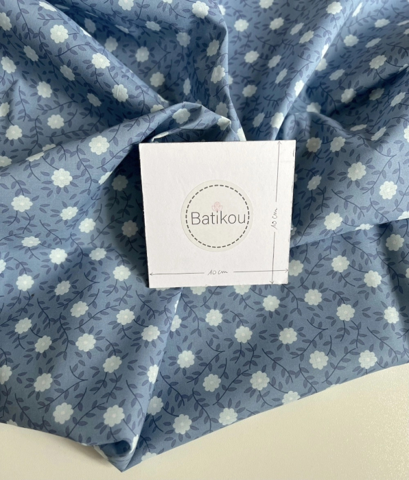 Gaspard - Batiste de coton organique imprimé fleuri fond bleu