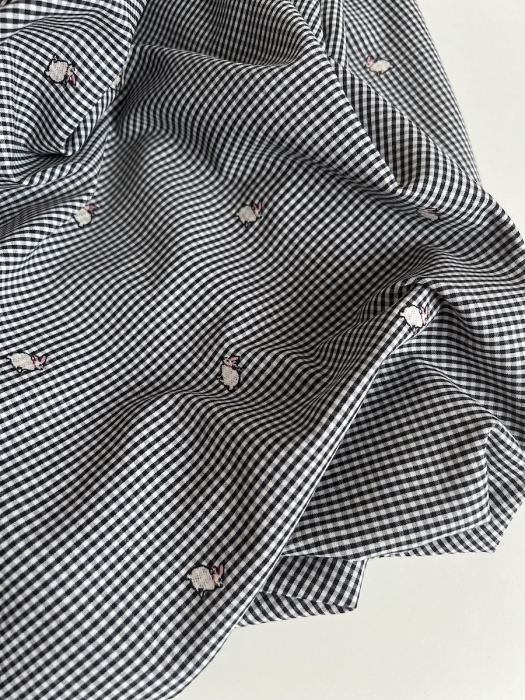 Tissu vichy coton noir et blanc 2mm broderie petits lapins Batikou - 9