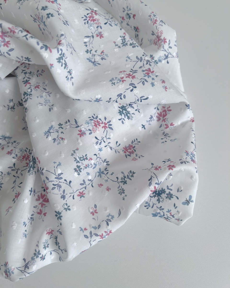 Coline - Plumetis de coton parme imprimé fleuri bleu et rose Qualité Oeko-tex - 6