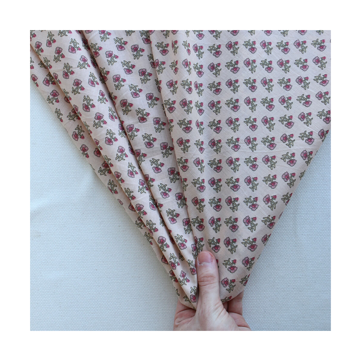 Indira B - Tissu indien en coton imprimé main Hand Block