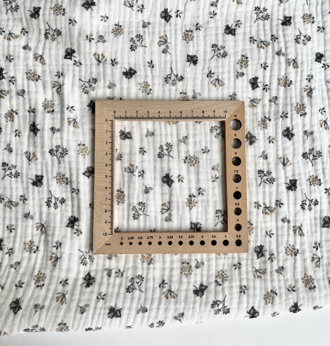 Double gaze de coton BIO blanc motif exclusif Grey Tissus issus de l'agriculture biologique  - 6