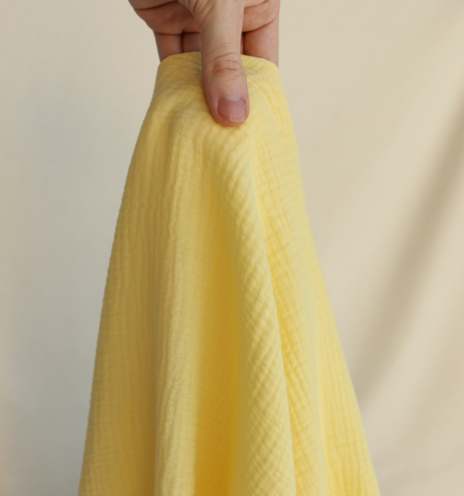 Double gaze de coton unie jaune lemon tendre