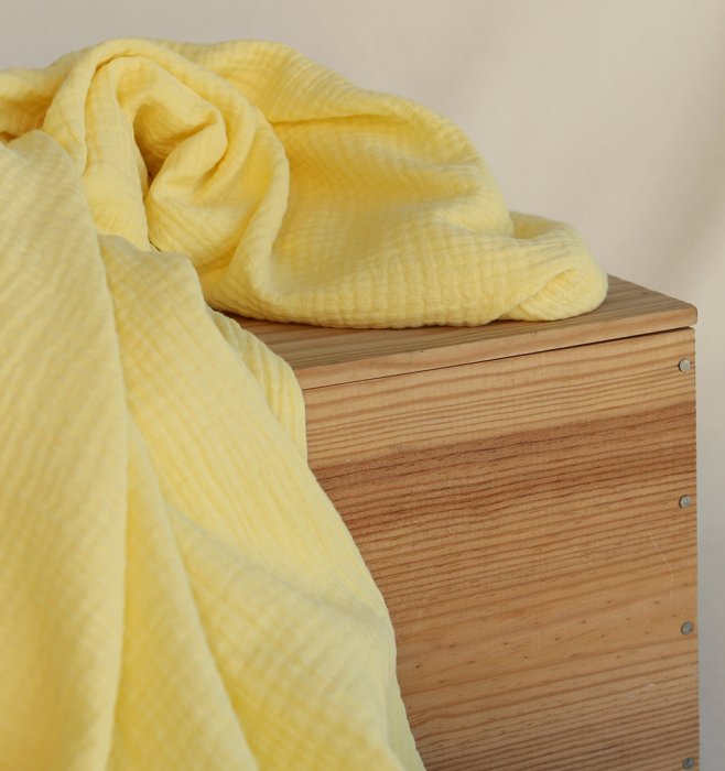 Double gaze de coton unie jaune lemon tendre