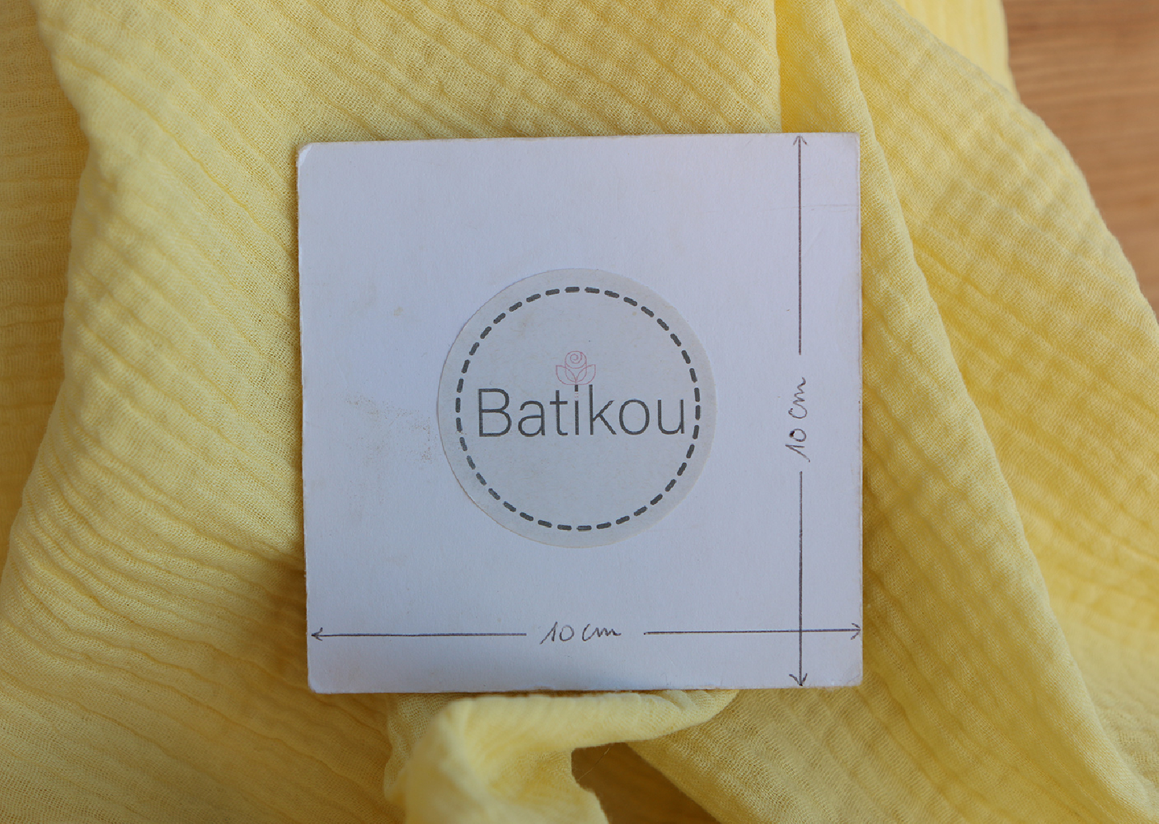 Double gaze de coton unie jaune lemon tendre