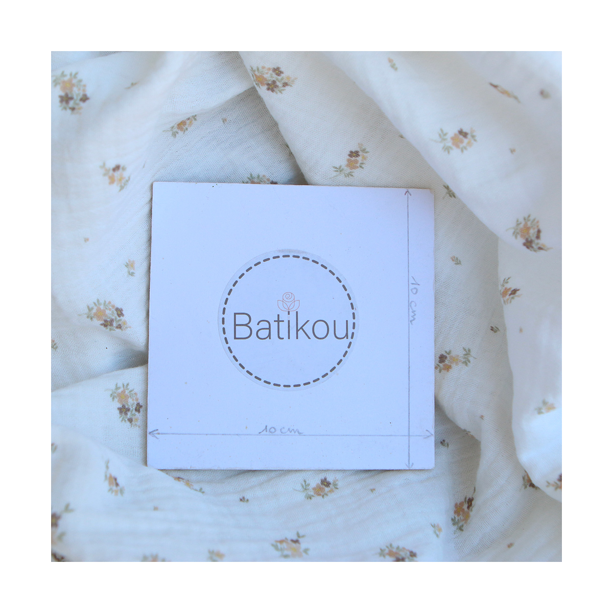 Laure - Double gaze coton BIO Exclusif blanc motif fleuri nature