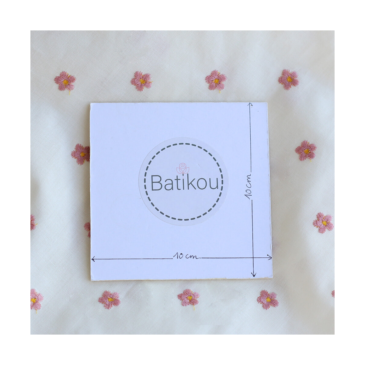 copy of Popeline coton organique broderies pâquerettes