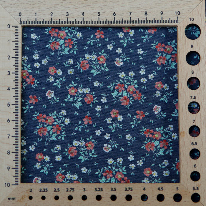 Isaure - Popeline douce coton fleuri bleu marine