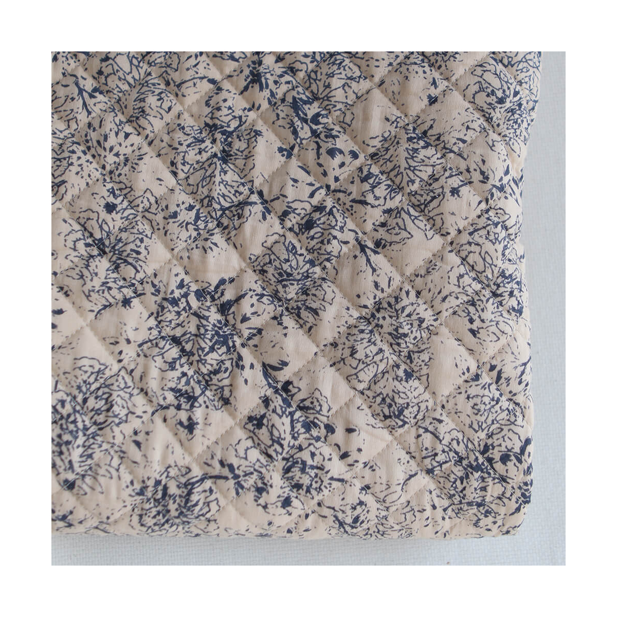 Anjali bleu - Tissu indien matelassé double face coton hand block largeur 100cm