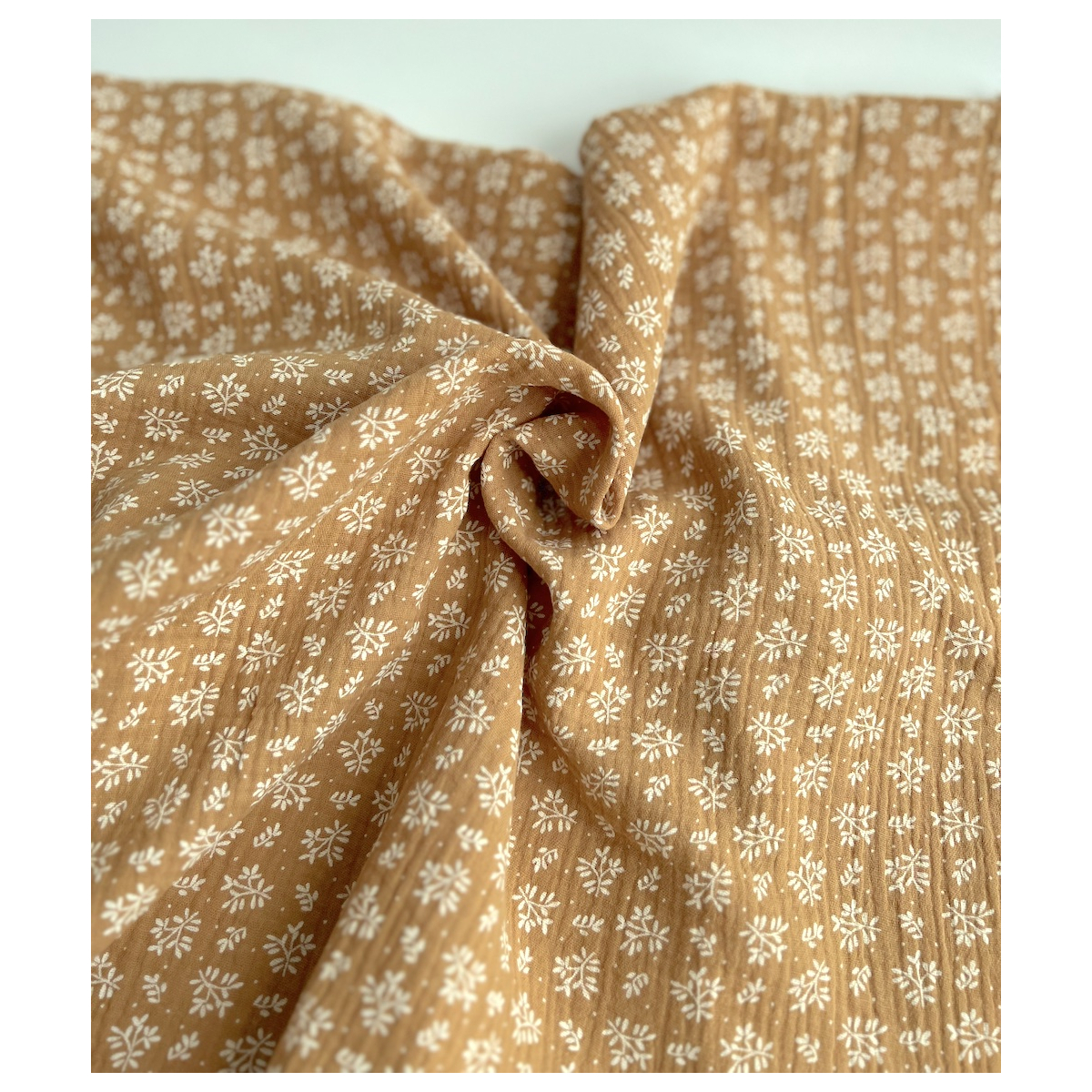 Double gaze de coton Meesya fond camel à motifs Batikou - 5