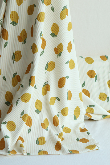 Jersey coton côtes fines à motif citrons jaunes