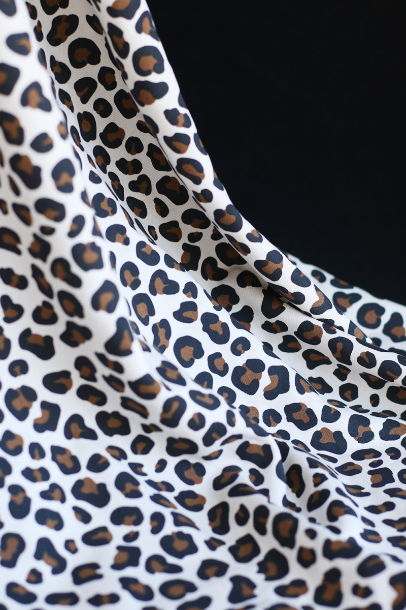 Lea - Viscose écru imprimé exclusif Graou