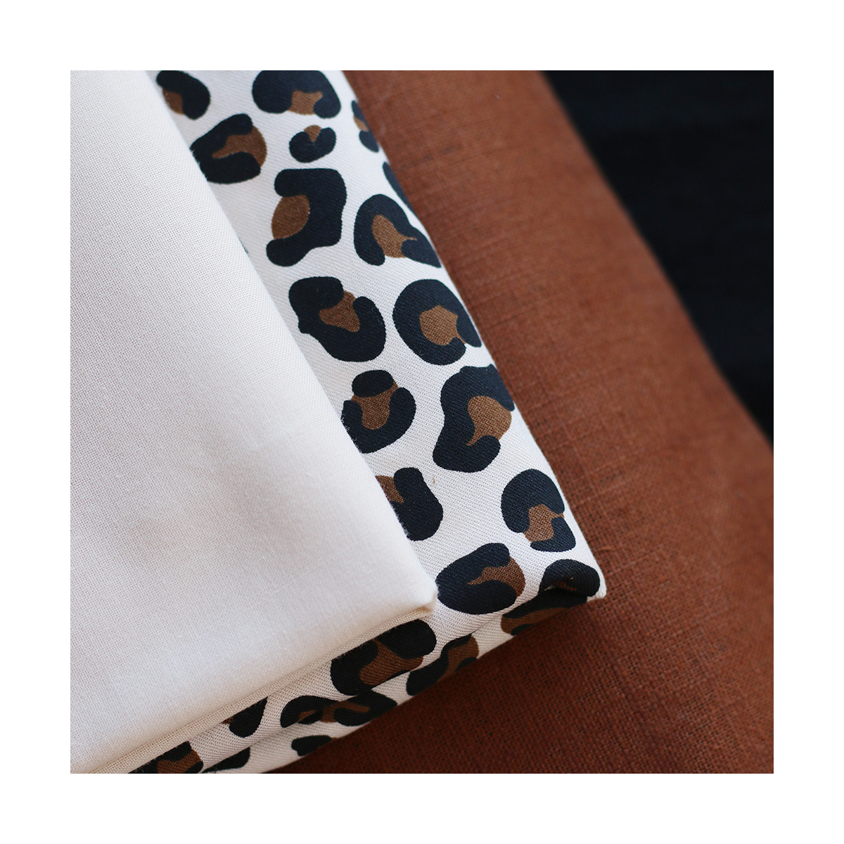 Lea - Viscose écru imprimé exclusif Graou