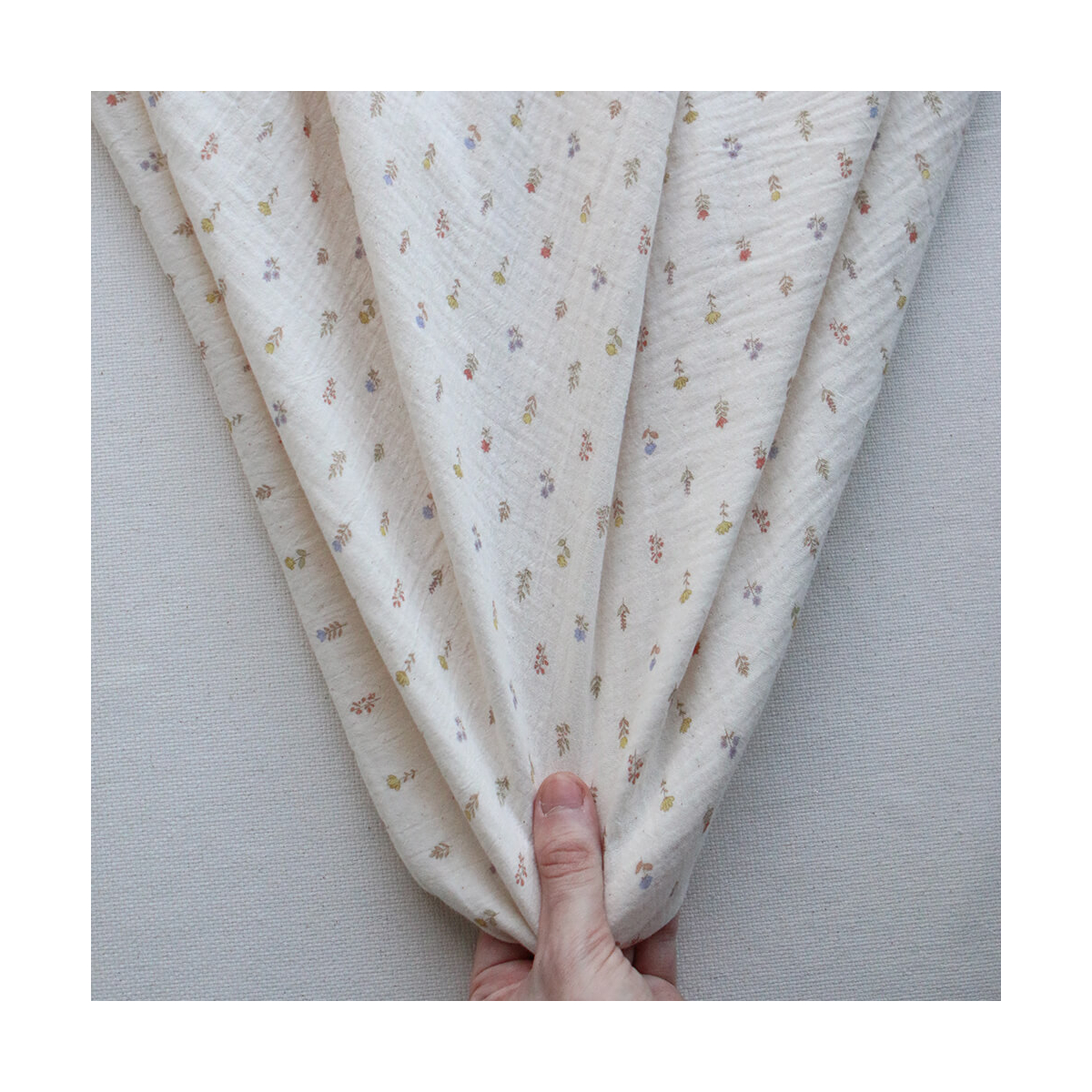 Lyséa - Double gaze de coton motif feuillage et agrumes