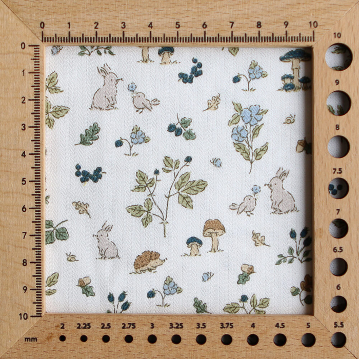 Mousse - Tissu coton texturé imprimé animaux de la forêt bleu