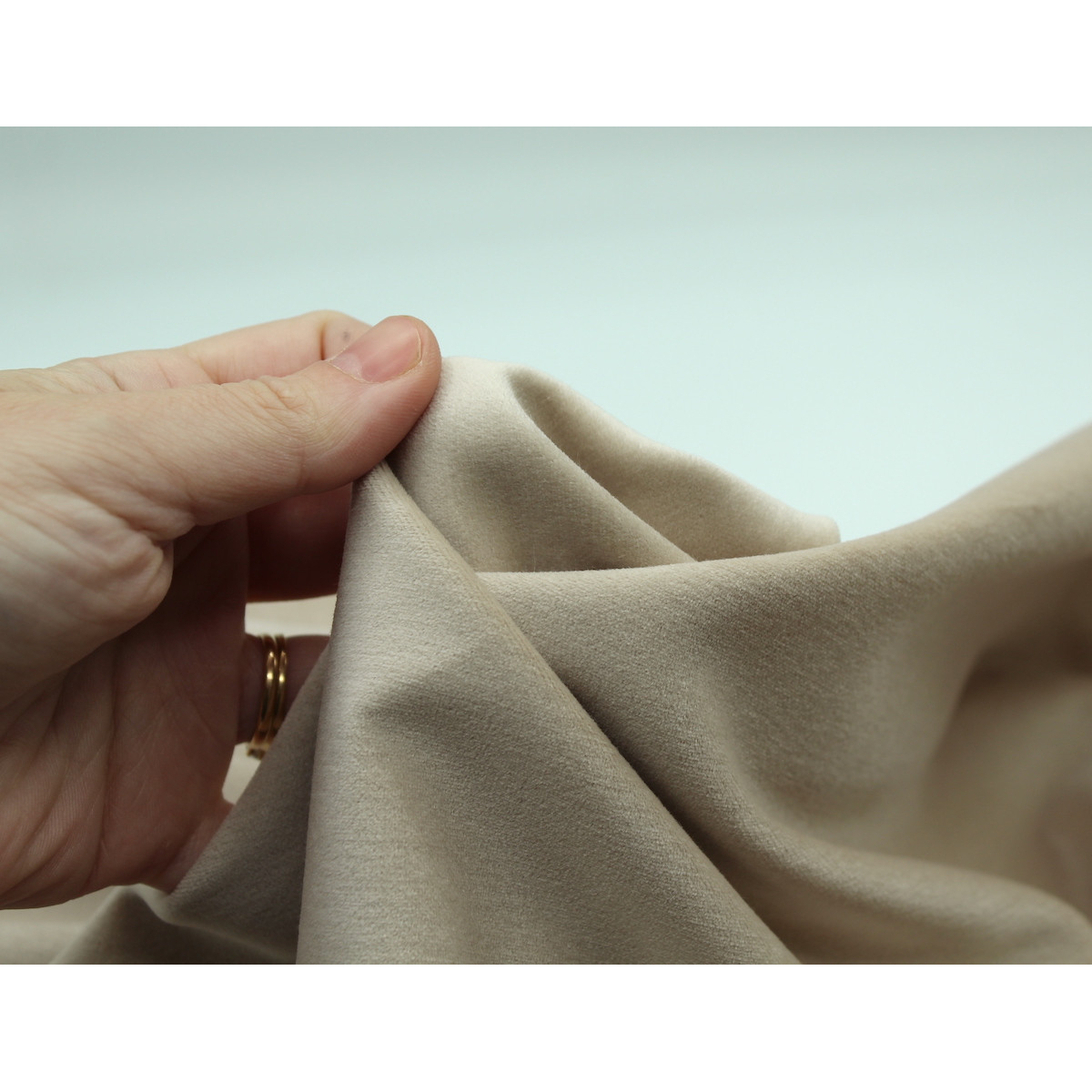 Velours ras coton organique coloris beige Velours ras coton organique coloris beige